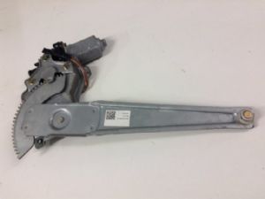 Mazda Premacy CP 1999-2004 LR Door Elec Regulator