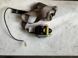 Toyota Prado VZJ95 07/96-12/02 RF Seat Belt