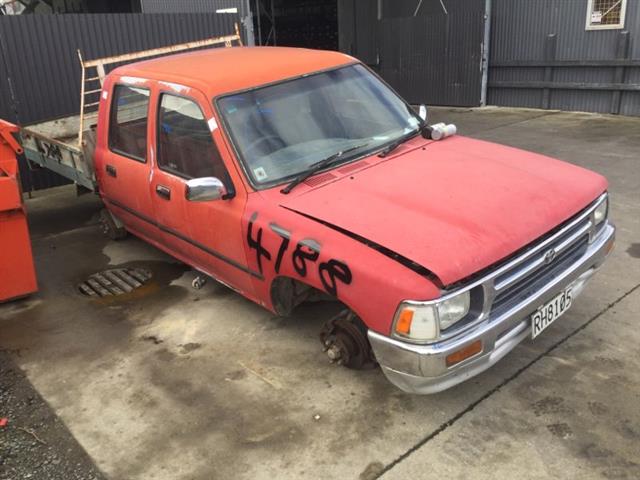 Toyota Hilux RN85