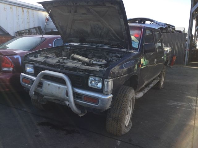 Nissan Navara D21 4WD 1992-1997