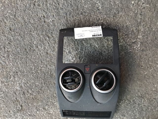 Nissan Dualis J10 Facelift 01/10-2013 Dash Air Vent Centre