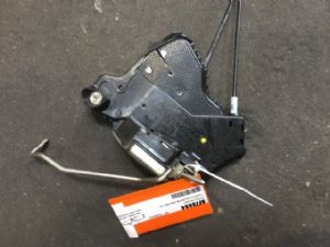 Toyota Premio ZZT240 2004-2007 RF Door Actuator