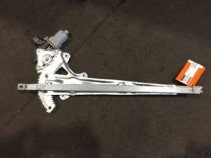 Mitsubishi ASX GA3W 2013-on LF Door Elec Regulator