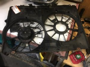 Lexus RX400H MHU38 09/2005-12/2008 Fan Shroud