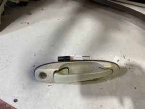 Toyota Landcruiser100 UZJ100 03/98-10/07 RF Door Exterior Handle