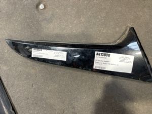 Ssangyong Rexton Y400 2017-on R Tailgate Garnish