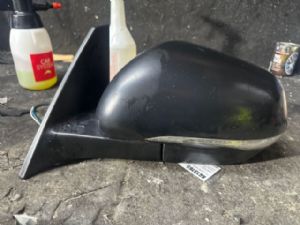 Ssangyong Rhino 2018-on LF Door Elec Mirror (8 Wire)