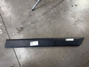 Ford Transit VN 09/2012 - LR Door Moulding