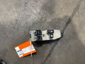 Toyota Hiace KDH200 03/05-09/06 Window Master Switch