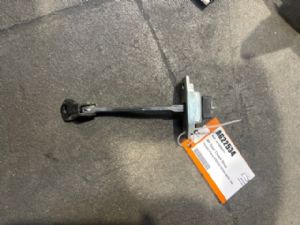 Toyota Hiace KDH200 03/05-09/06 RF Door Check Strap