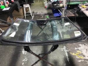 Ford Ranger 2wd PX4 2022-on Front Windscreen Glass