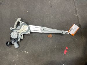 Toyota Sienta XP170 2015-2022 LF Door Elec Regulator