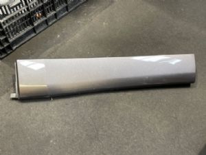 Toyota Highlander GSU55 2017-on RR Door Moulding