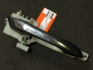 Ssangyong Rexton Y400 2017-on RF Door Exterior Handle