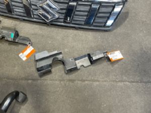 Suzuki Vitara TA01V LF Vertical Air Guide