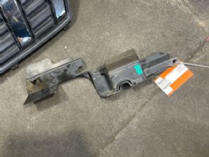 Suzuki Vitara TA01V RF Vertical Air Guide