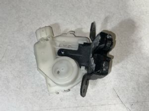 Toyota Sienta XP170 2015-2022 Tailgate Catch