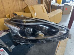 Toyota Sienta XP170 2015-2022 R Headlight