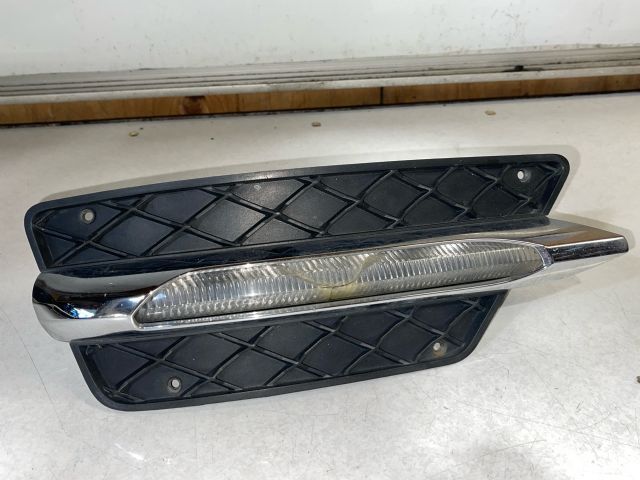 Mercedes-Benz C Class W204 2011-2014 R Spotlight