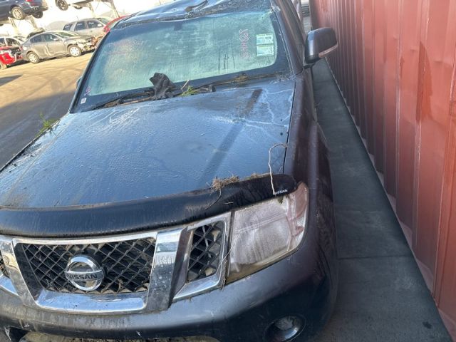 Nissan Navara D40 VSK 4WD 05/2010-2015