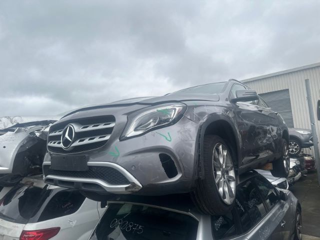 Mercedes-Benz GLA180 X156 2017-2019