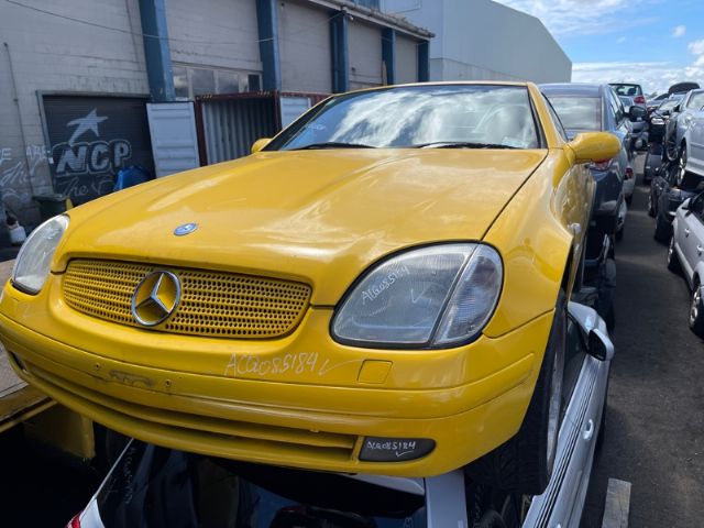 Mercedes-Benz 230 230