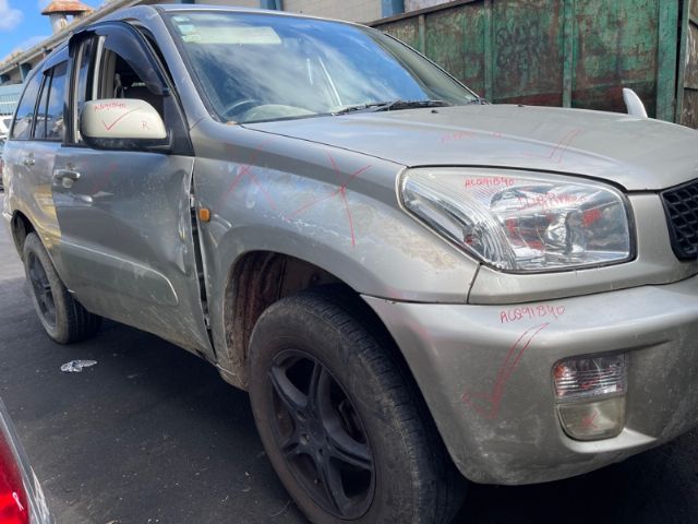 Toyota RAV4 ZCA26