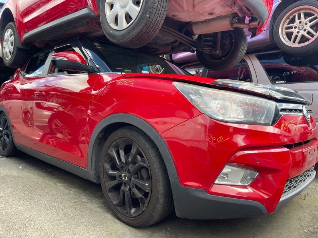 Ssangyong Tivoli XLV 2015-on