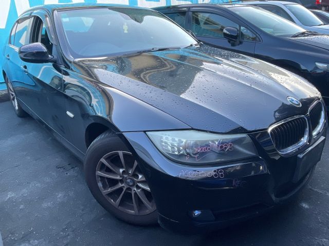 BMW 320i G21