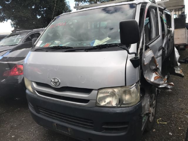 Toyota Hiace KDH200 03/05-09/06