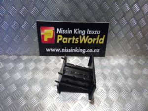 Nissan Xtrail T32 4WD 2013-2022 RF Bumper Iron
