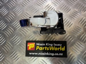 Nissan Navara D40 VSK 4WD 05/2010-2015 RF Door Interior Handle