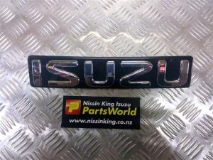 Isuzu D Max TFS85 4WD 2012-12/2015 Grille Badge