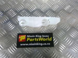 Nissan Pulsar B17 2013-2017 LF Bumper Retainer