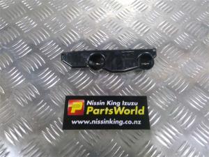 Nissan Pulsar B17 2013-2017 RF Bumper Retainer