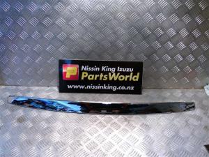 Isuzu D Max TFS85 4WD 2012-12/2015 Bonnet Mould