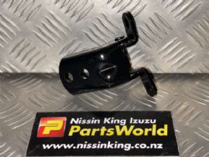 Nissan Navara D40 VSK 05/2010-2015 RF Door Bottom Hinge