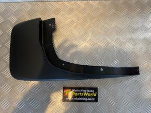 Isuzu D Max TFS40 4WD 2020-2022 RR Mudflap