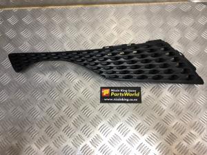 Nissan Juke F15 2012-2014 RH Grille