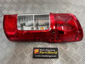 Nissan Caravan Homy E26 2012-2017 R Tail Light