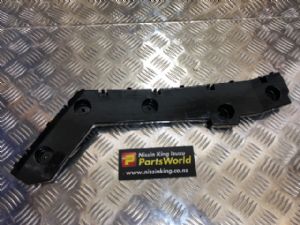 Isuzu MU-X UCS40 2020-on RR Bumper Retainer