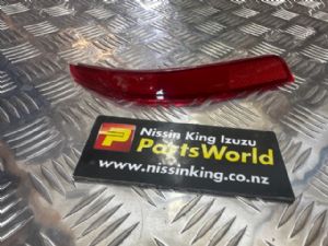 Nissan Bluebird Sylphy G11 2005-2010 RR Bumper Reflector