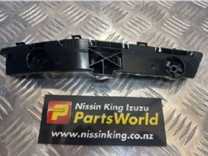 Nissan Note E12 2012-2015 LR Bumper Retainer