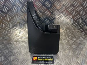 Nissan Navara D23 MNT 08/2015-2021 LR Mudflap
