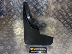 Nissan Navara D23 MNT 4WD 08/2015-2021 LF Mudflap