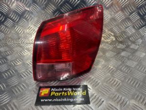 Nissan Dualis J10 02/07-08/09 R Tail Light