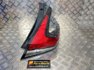 Nissan Leaf ZE1 2018-on R Tail Light