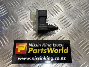 Nissan Navara D23L MNT 4WD 2021-2025 Fuel Flap Solenoid