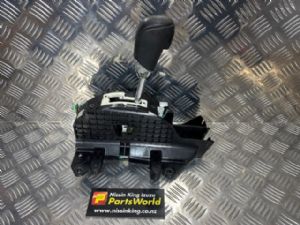 Nissan Navara D23L MNT 4WD 2021-2025 Automatic Shift Lever