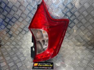 Nissan Note E12 2012-2015 R Tail Light